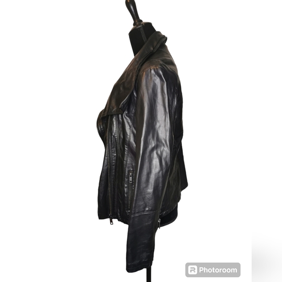 dcasual Vegan Leather Jacket with Shawl Collar - Small - Picture 2 of 8